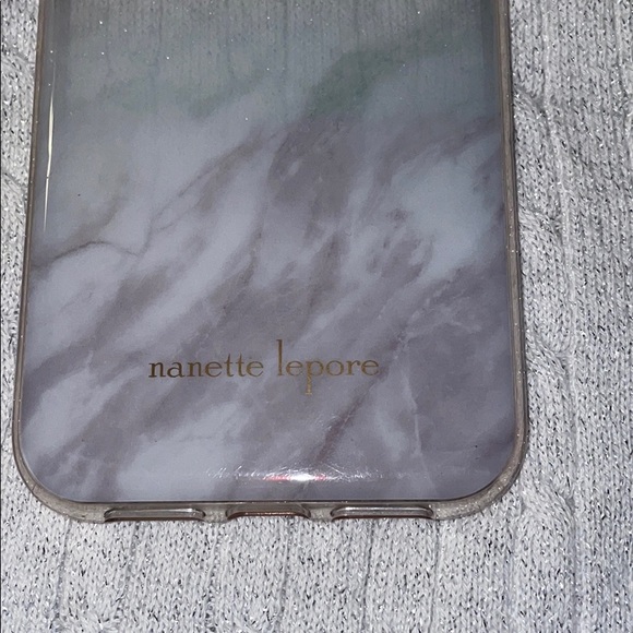 iPhone XR case - Picture 2 of 2